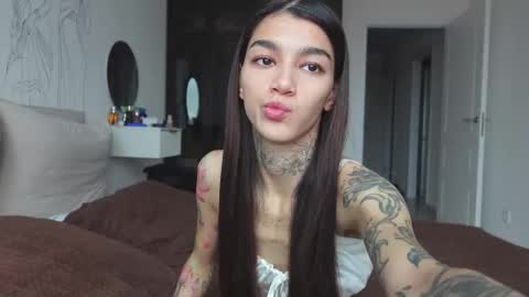 vinkitinkii online show from October 16, 6:58 am