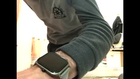 Zenith online show from December 3, 2:59 pm