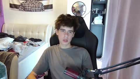 vinnie online show from September 12, 3:23 pm