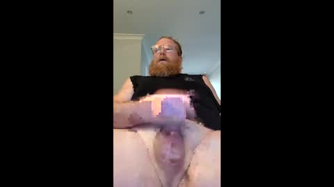 Snapshot of vinnieboiiii chatting on February 3, 11:32 pm BigRed online show from February 3, 11:32 pm