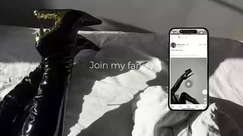 Diva Silvia online show from December 5, 4:25 pm