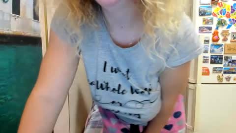 Snapshot of viodetta chatting on October 4, 4:27 pm viodetta online show from October 4, 4:27 pm