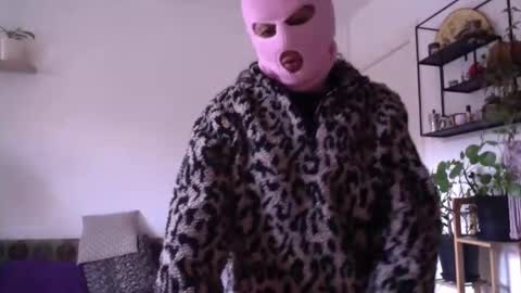 Snapshot of viol_ette chatting on March 15, 1:28 pm Violette online show from March 15, 1:28 pm