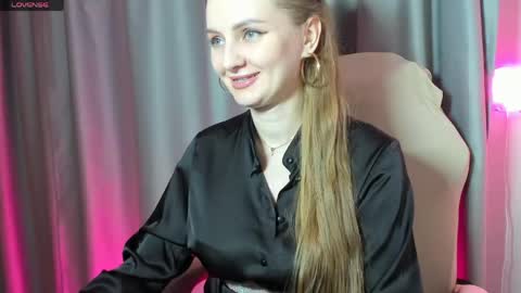 Funny  girl online show from May 6, 9:09 pm