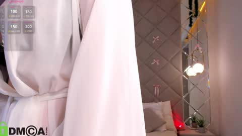 Viola online show from April 6, 1:14 am