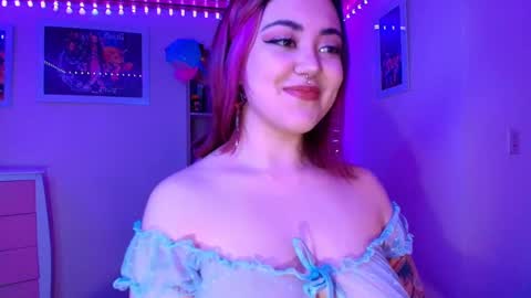 Snapshot of violeet_smile chatting on September 26, 6:50 am violet online show from September 26, 6:50 am