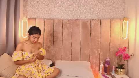 Violeta online show from November 18, 3:27 pm