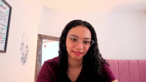 violet__15 online show from May 11, 12:11 pm