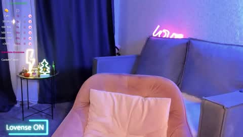 Snapshot of violet____h chatting on September 26, 7:29 pm violet____h online show from September 26, 7:29 pm