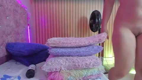 violet__taylor_ online show from September 29, 2:27 am