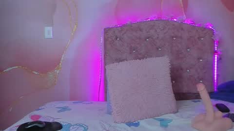 violet__taylor_ online show from October 23, 2:22 am