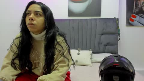 Violet and Myers online show from October 10, 11:31 am