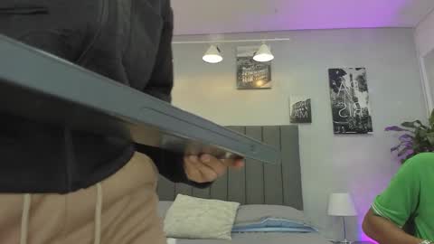 Violet and Myers online show from October 14, 11:22 am