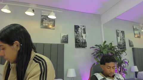 Violet and Myers online show from October 26, 1:39 pm