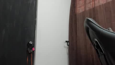 Violet and Myers online show from December 3, 7:12 pm