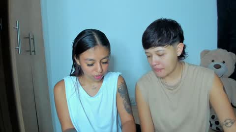 Violet and Casper online show from December 27, 9:06 am