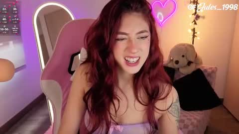 violet online show from February 20, 6:08 pm