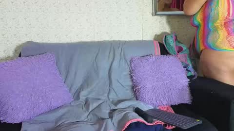 violet_jones23_aws online show from January 12, 5:40 pm