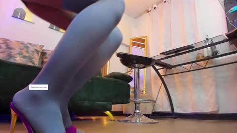 Snapshot of violet_lii chatting on February 19, 1:34 am Violet Lii online show from February 19, 1:34 am