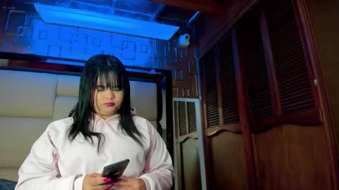 violet_milleer online show from October 12, 12:15 pm