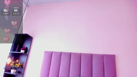 violet online show from March 11, 2:01 pm