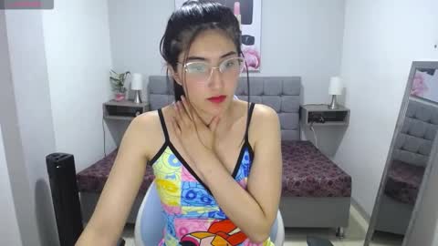 Violet  online show from November 12, 2:06 pm