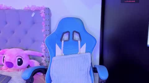 Snapshot of violet_rost chatting on September 22, 3:58 pm  Violet  online show from September 22, 3:58 pm