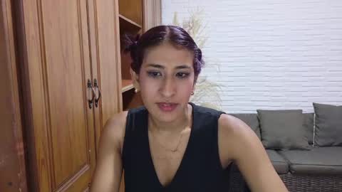 Snapshot of violet_rousse7 chatting on May 31, 5:26 am violet_rousse7 online show from May 31, 5:26 am