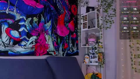 Violet online show from May 17, 4:43 am