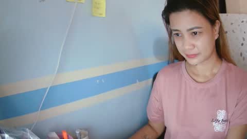 Snapshot of violeta0706 chatting on February 14, 6:54 am violeta0706 online show from February 14, 6:54 am