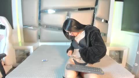 Snapshot of violeta__jade chatting on September 29, 4:17 am violeta__jade online show from September 29, 4:17 am