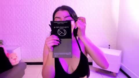     online show from June 4, 9:32 pm