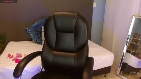 Violeta leon online show from September 12, 3:17 am