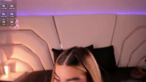 Snapshot of violeta_marquez chatting on July 4, 11:38 am violeta_marquez online show from July 4, 11:38 am