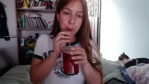 Snapshot of violeta_peter69 chatting on July 13, 9:50 pm Violeta Peter online show from July 13, 9:50 pm