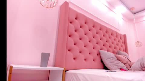 Snapshot of violeta_soracchi_ chatting on March 9, 4:44 pm violeta_soracchi_ online show from March 9, 4:44 pm