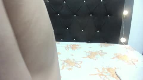 VioletaDums online show from April 13, 4:18 am