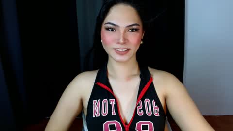 violet online show from February 1, 7:36 am