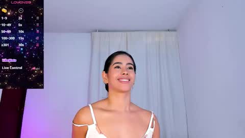 Snapshot of violetasotter chatting on January 13, 12:10 pm Violeta online show from January 13, 12:10 pm