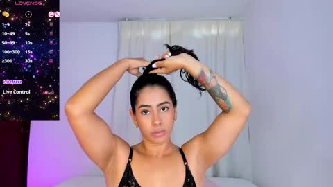 Snapshot of violetasotter chatting on March 9, 12:20 pm Violeta online show from March 9, 12:20 pm