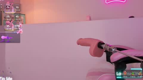 Violeth Hill online show from December 19, 8:05 pm