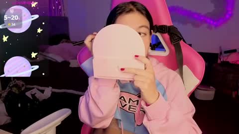   online show from April 3, 7:34 pm