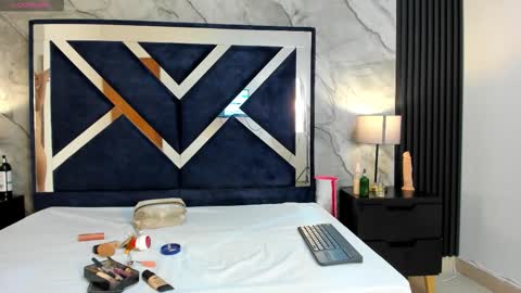 Snapshot of violetrose_as chatting on October 23, 7:45 pm Violet Rose online show from October 23, 7:45 pm