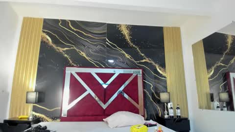 Snapshot of violetrose_as chatting on December 18, 8:59 pm Violet Rose online show from December 18, 8:59 pm