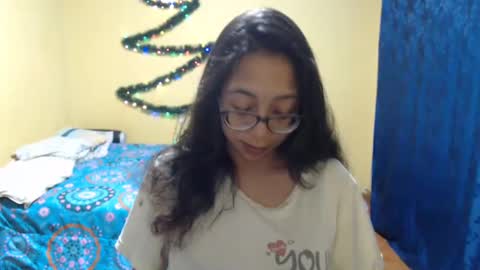 Violet777  online show from December 28, 7:44 am