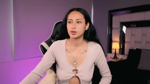 violetskinny online show from June 9, 6:41 pm