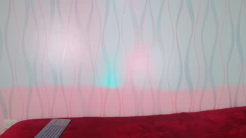 Snapshot of violetsmith11 chatting on March 2, 10:27 pm online show from March 2, 10:27 pm