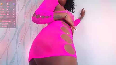 Snapshot of violetsmith11 chatting on March 9, 1:25 am online show from March 9, 1:25 am