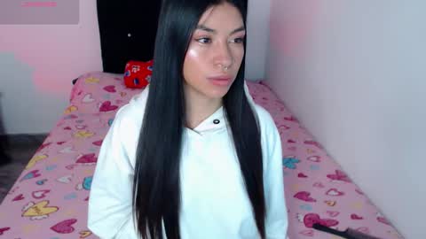 Snapshot of violett_flowers chatting on September 8, 7:13 pm violeta  online show from September 8, 7:13 pm
