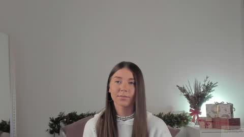 violetta_finch online show from January 9, 8:13 am
